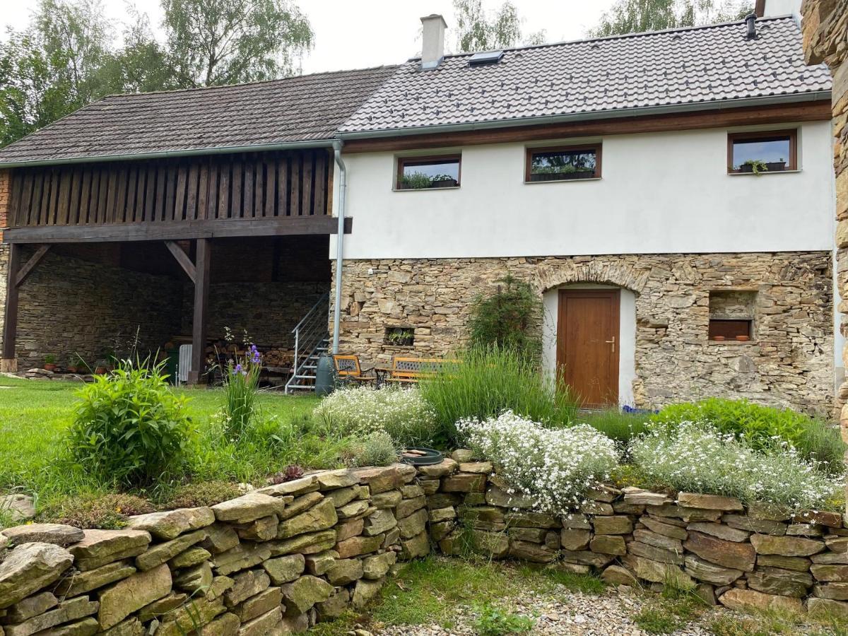 Apartman Na Vrsku Klenovice  Exteriör bild